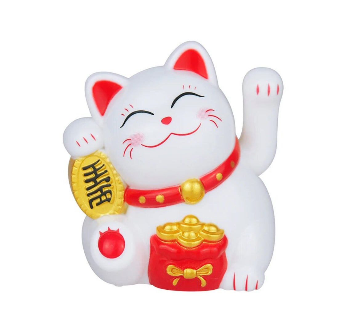 Lucky Cat Mini Solar Auto Waving Lucky Cat Car Decoration Cake Baking Statue Wealth Fortune Welcome Waving Cat Sculpture