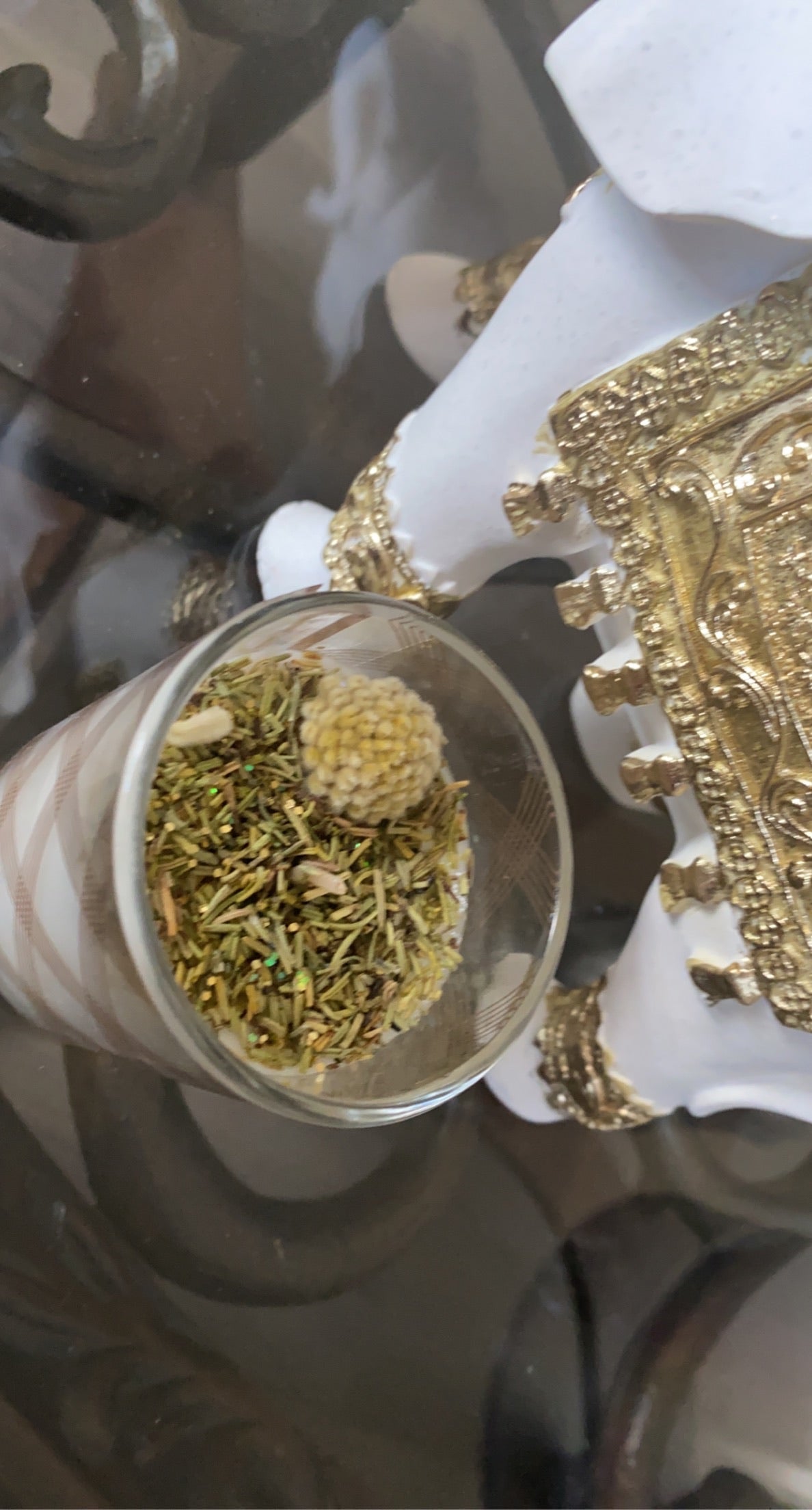 Spiritual abundance candle