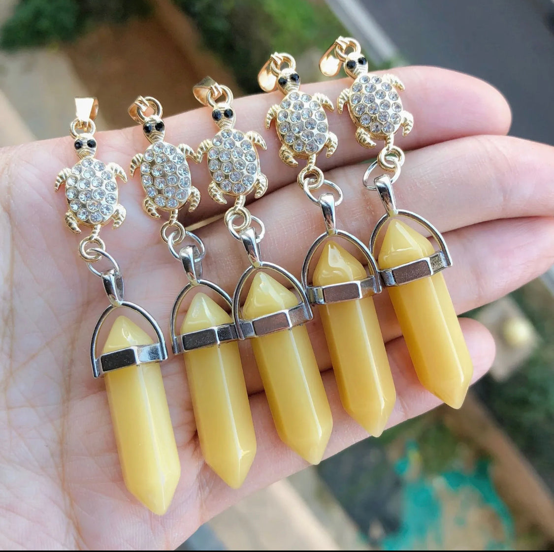 1pc Healing Yellow Jasper Stone Pendant Tortoise Chakra Reiki Amulet Point